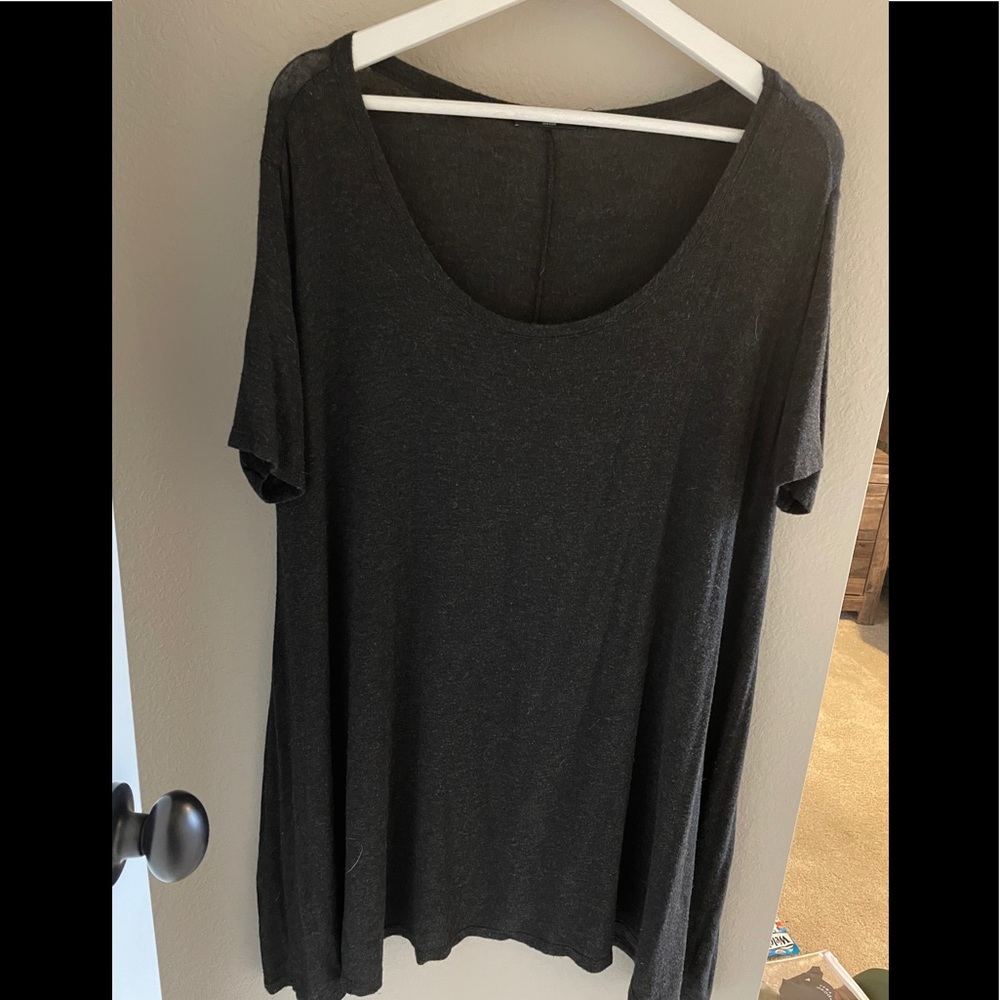 Oversized flowy T-shirt